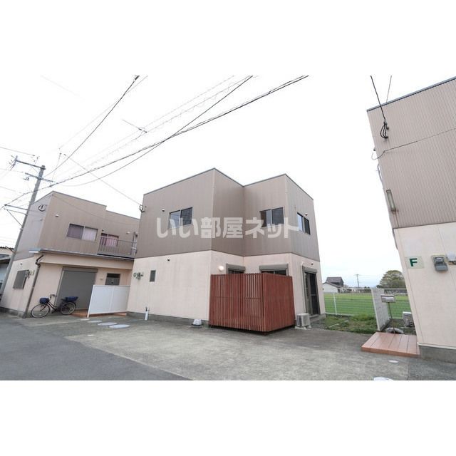 テラスハウス青木の外観画像