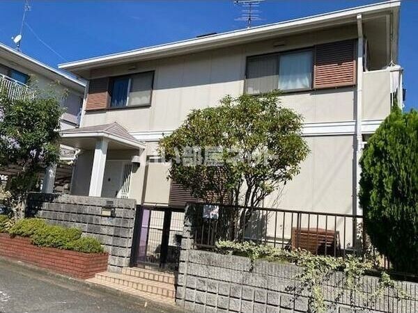ひかりが丘戸建貸家の外観画像