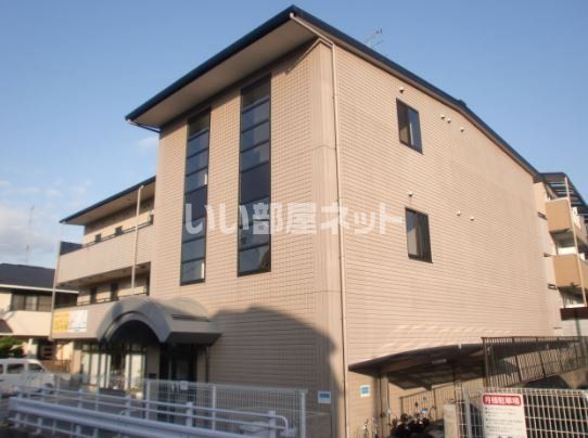 リファイン椥辻の外観画像