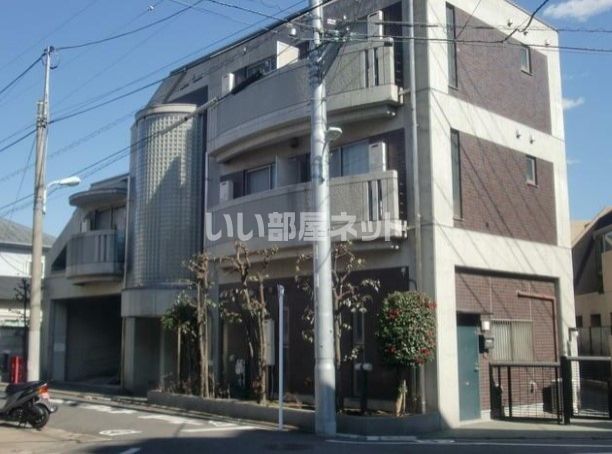 AiBの外観画像