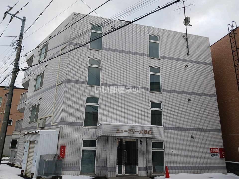 ニューブリーズ栄通の外観画像