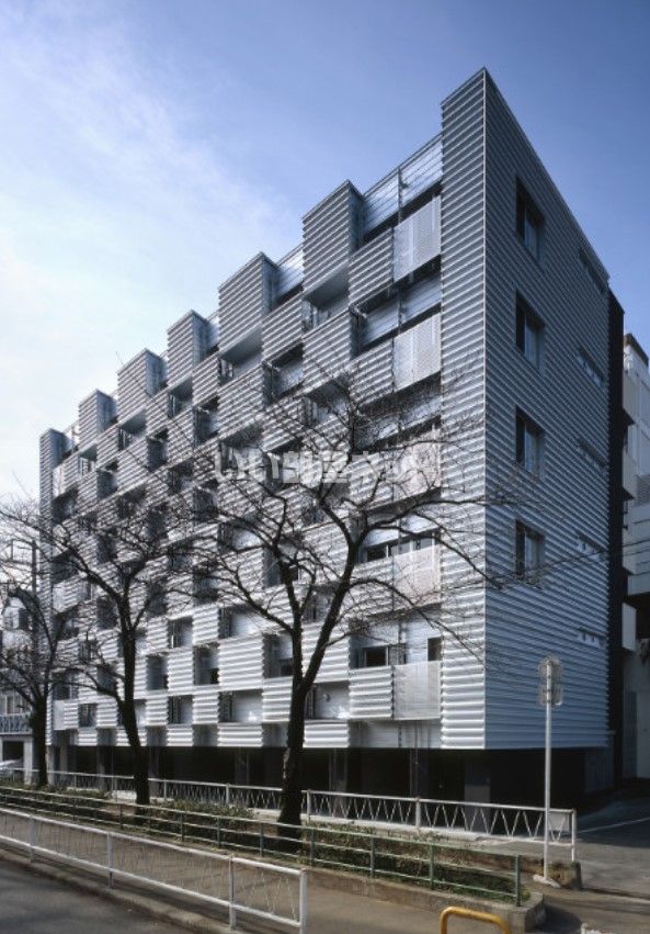 カスタリア都立大学の外観画像