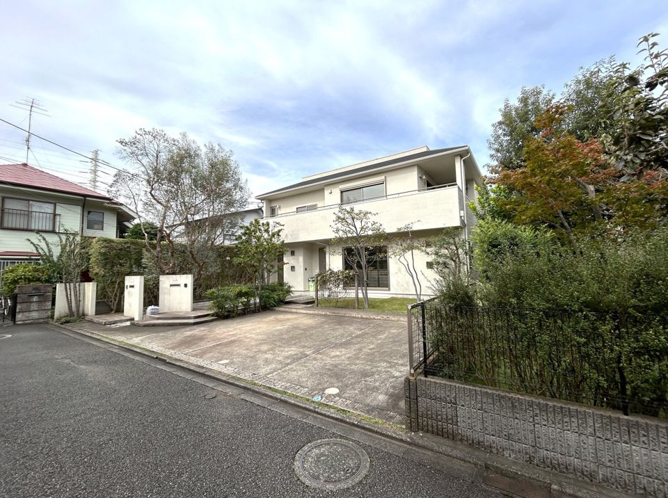 成城8丁目戸建 2階部分の外観画像