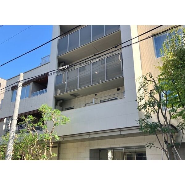 ローレルコート新宿夏目坂の外観画像