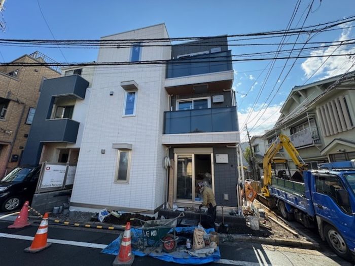 グラナーデ弥生町の外観画像