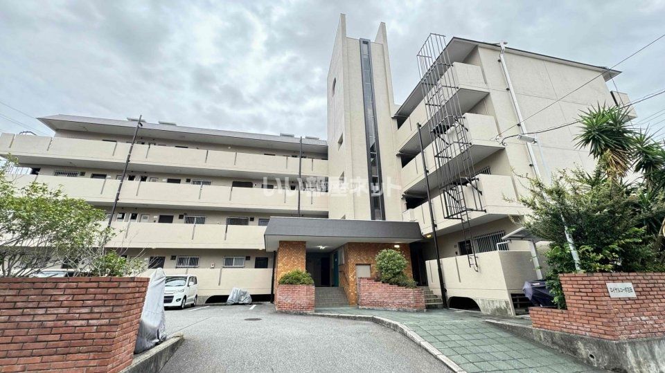 ロイヤルコーポ吉田の外観画像