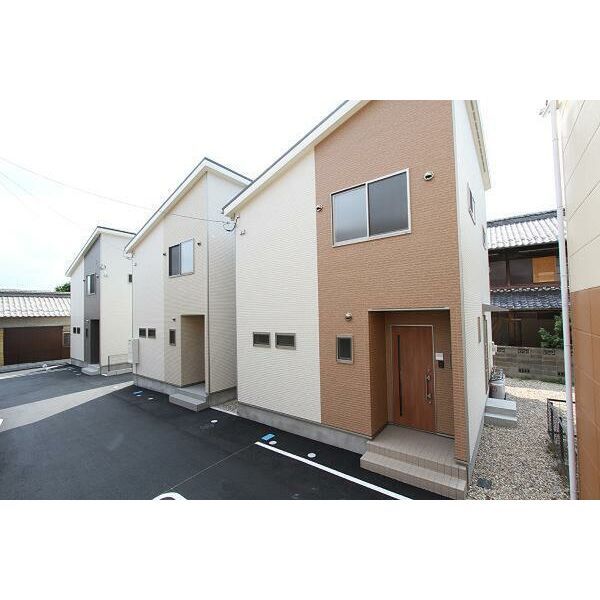 三島様戸建賃貸住宅A棟の外観画像