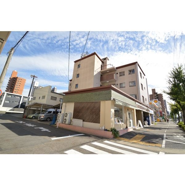 平和マンションの外観画像
