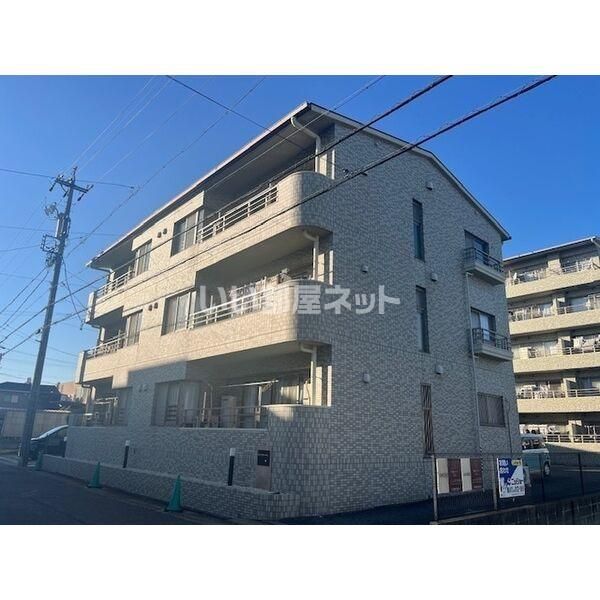 ロックガーデン南棟の外観画像