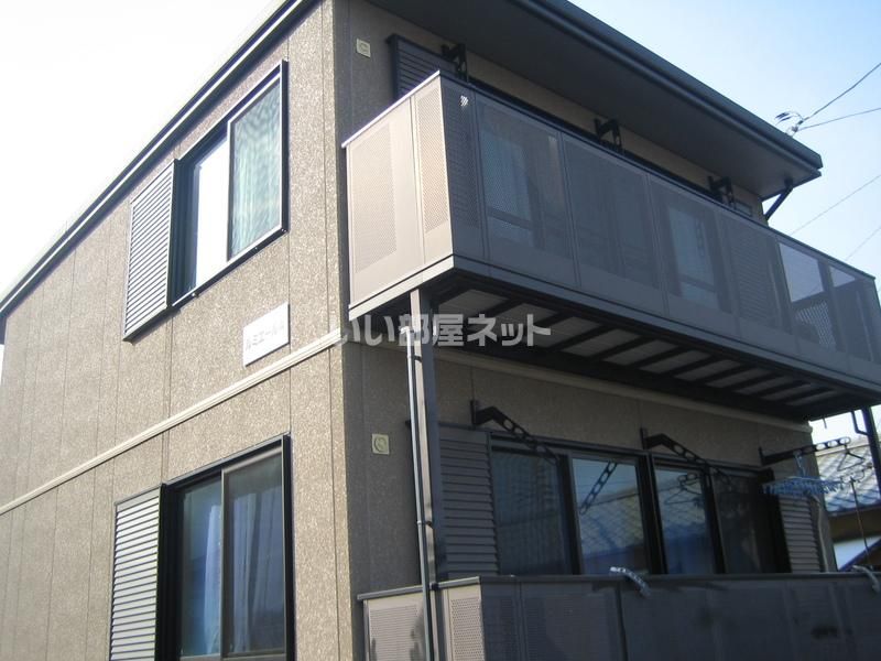 ルミエールAの外観画像