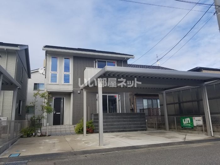 津幡町横浜戸建D-room B棟の外観画像