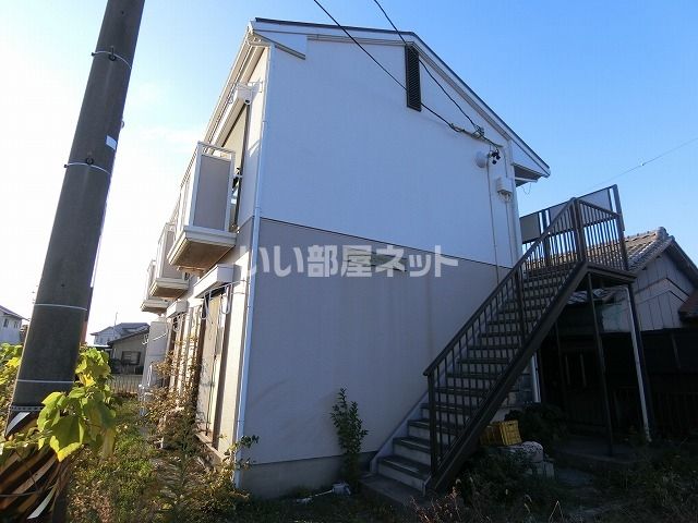 コスモハイツ香良洲の外観画像