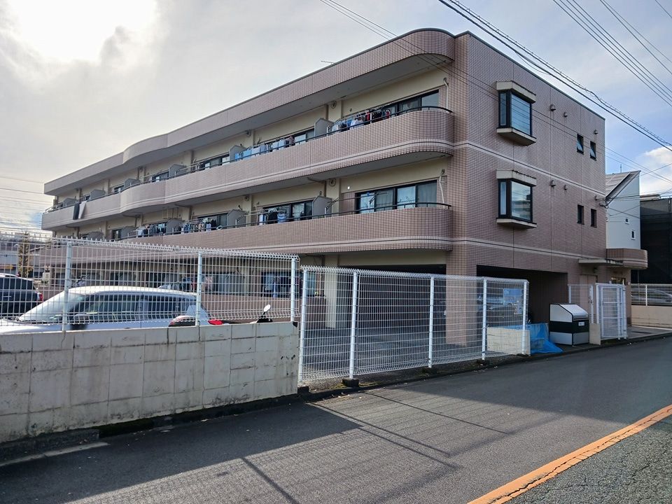 ファミーユ旭の外観画像