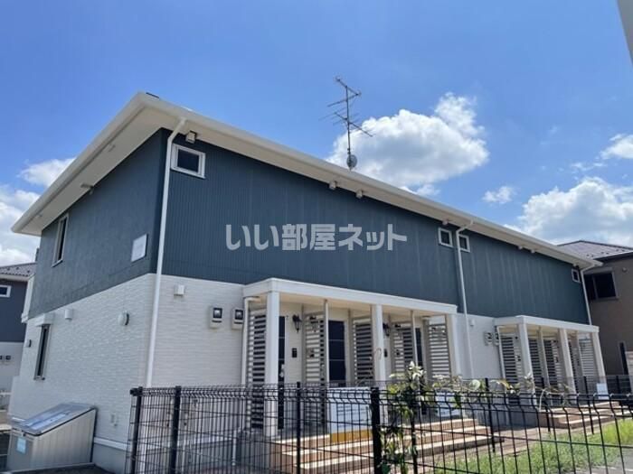ティアラ新鎌の外観画像
