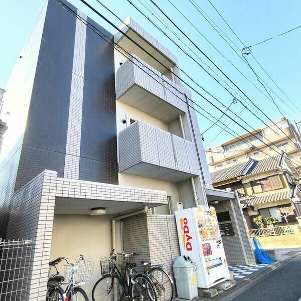 ロイヤルヒルズ八田の外観画像