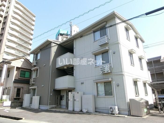 グランソレイユ西原の外観画像