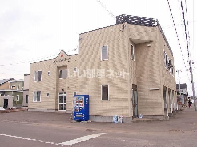 メープルコートの外観画像