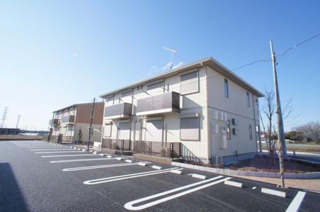 クラルテ イーストの外観画像
