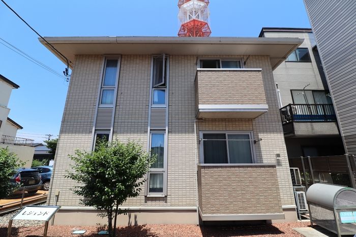 レジェンドの外観画像