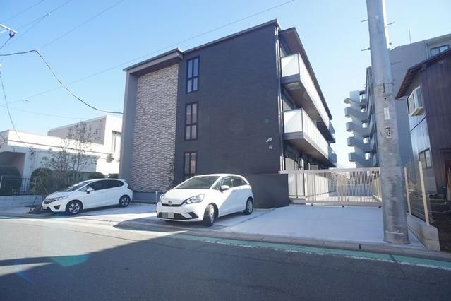 プリュネの外観画像