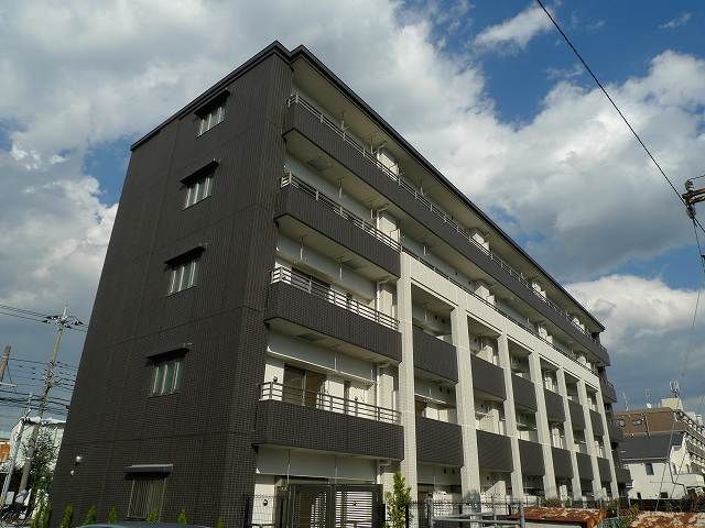 カーザ クラーラの外観画像