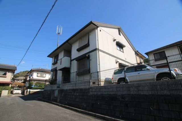 ハイランド B棟の外観画像