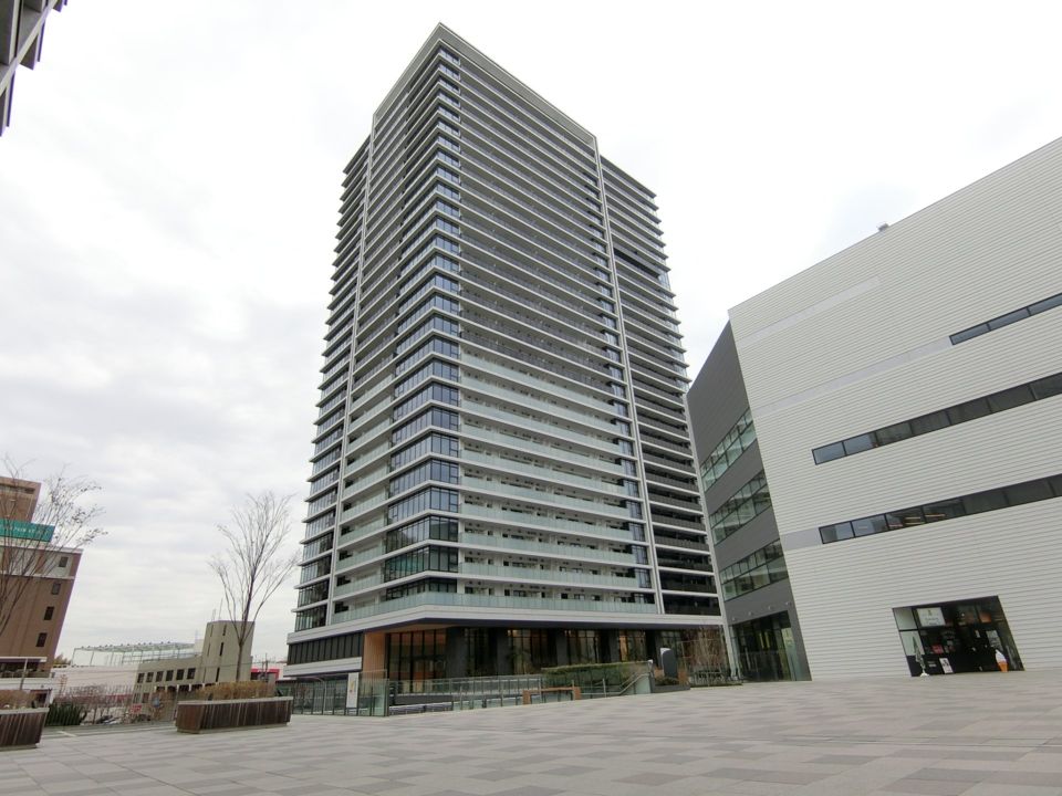 Brillia Tower 箕面船場 TOP OF THE HILLの外観画像