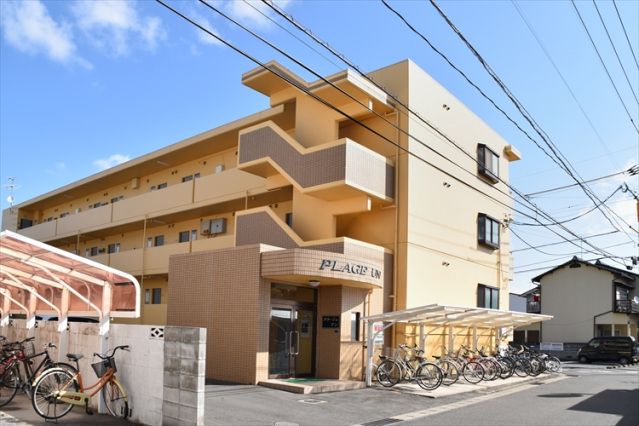 プラージュアンの外観画像