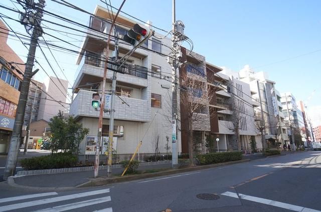 LA ELPEACEの外観画像
