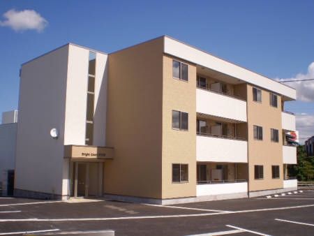 ブライトコート中川原の外観画像