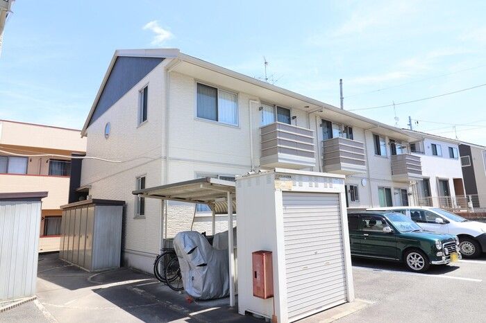 レセンテ城山 Bの外観画像