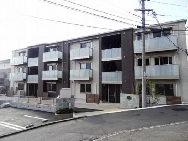 エメラルドパレスの外観画像