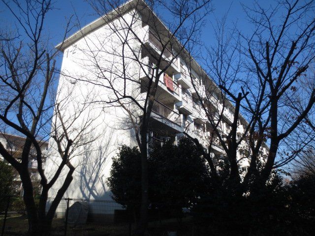たまプラーザ団地1ー2号棟の外観画像