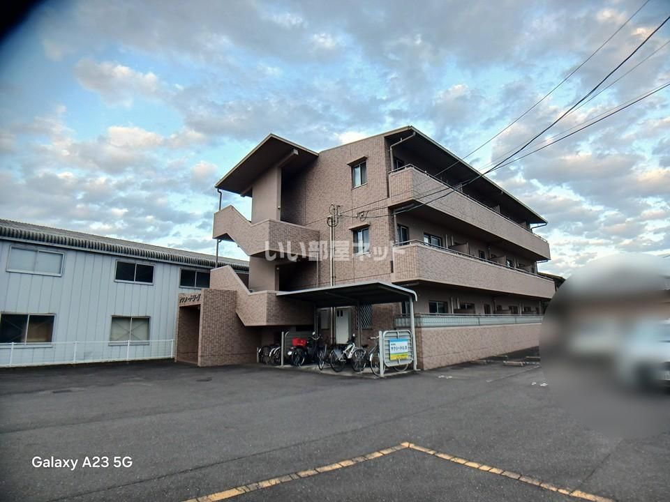 サクシードU.Ⅱの外観画像