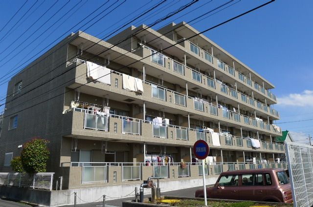 ファミール南流山の外観画像