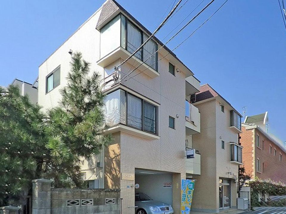 ナウトピアの外観画像