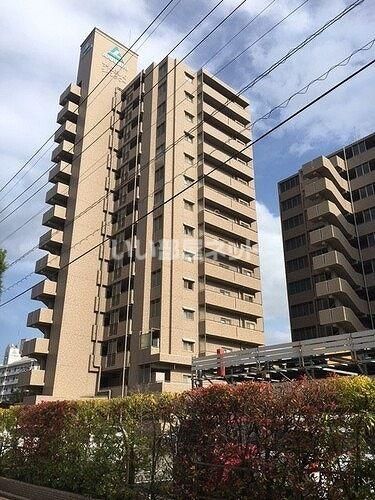 サーパス浜ノ町ツインタワーソレユタワーの外観画像