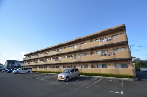 マリベール赤江の外観画像