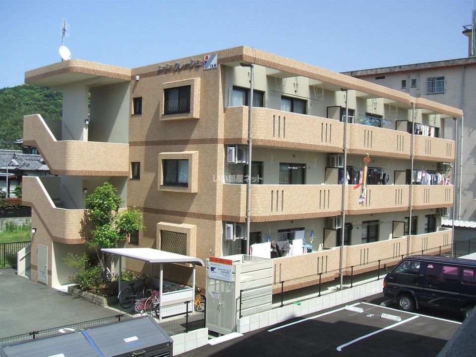 ユーミークレーシュの外観画像