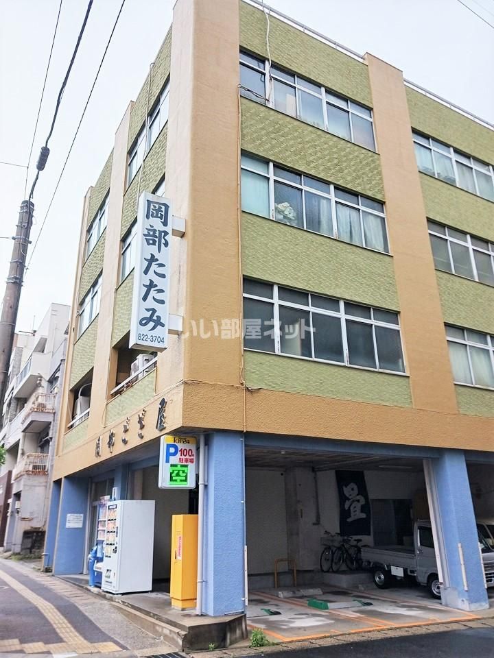 岡部ビルの外観画像