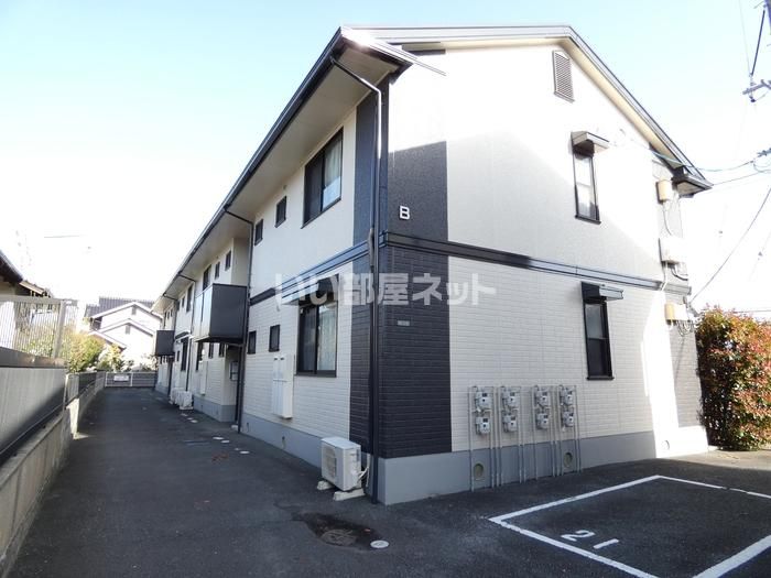 ハイツ・ル・クプル B棟の外観画像