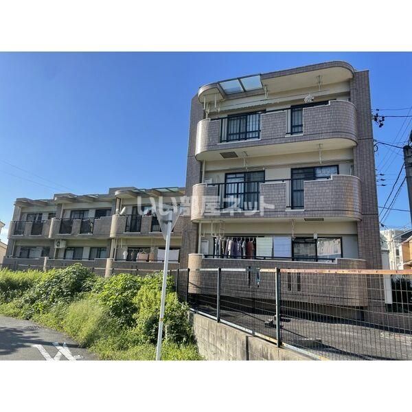 マンションヒルズの外観画像