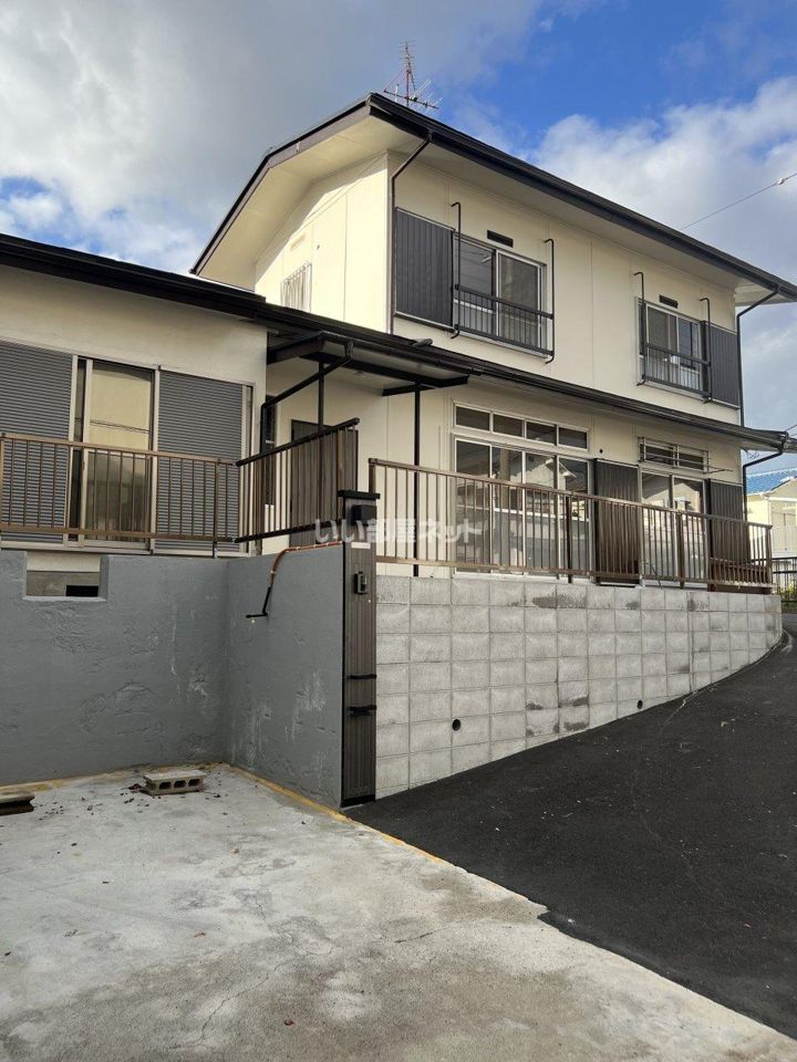 信達市場戸建ての外観画像