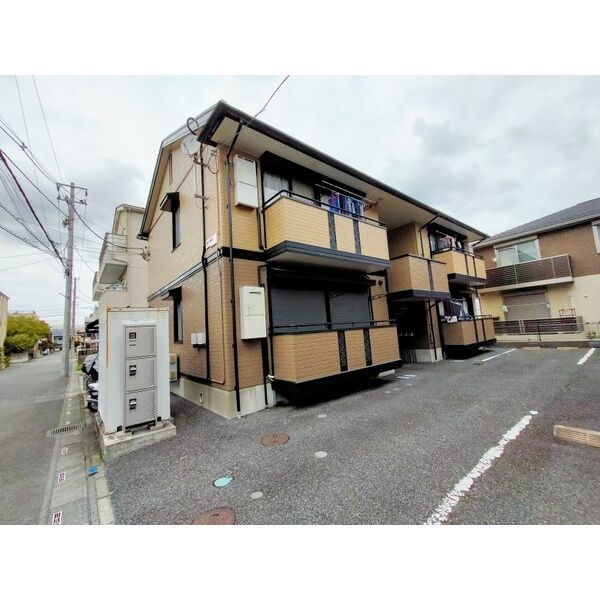 ファミール A棟の外観画像