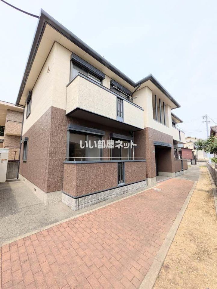 バリュージュ王子 A棟の外観画像