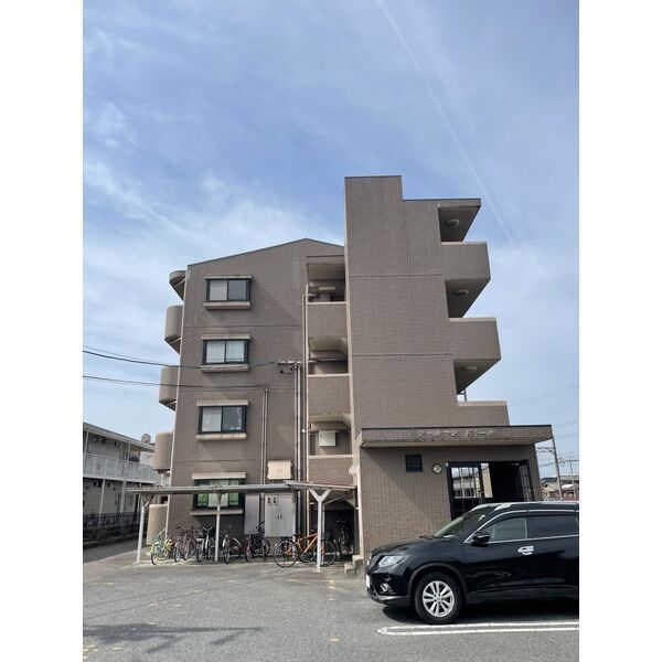 シャルマンドミールの外観画像