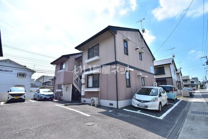 栗林セントラルコーポ A棟の外観画像