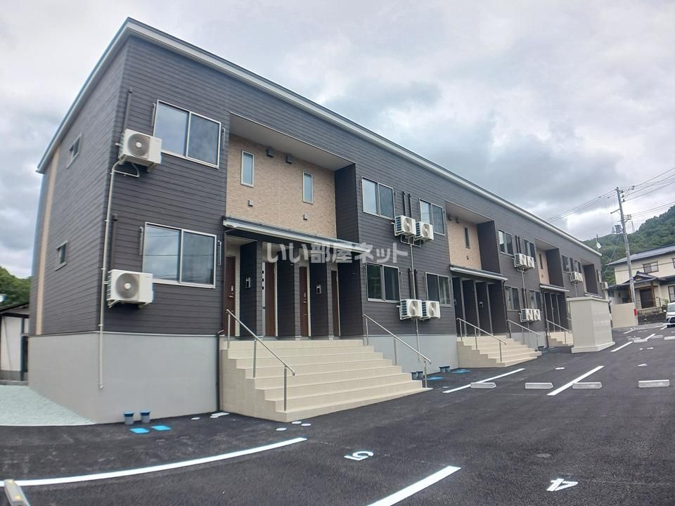 コモド山家の外観画像