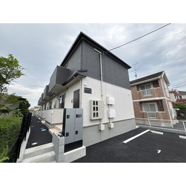 ロイヤルハイツ六番館の外観画像