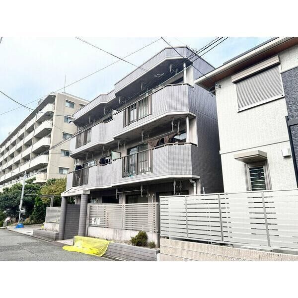 ラ・フォーレ岡田の外観画像